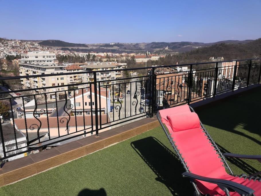 Unique Studio- Great Balcony And View! Parking Possibility! Veliko Tárnovo Exterior foto