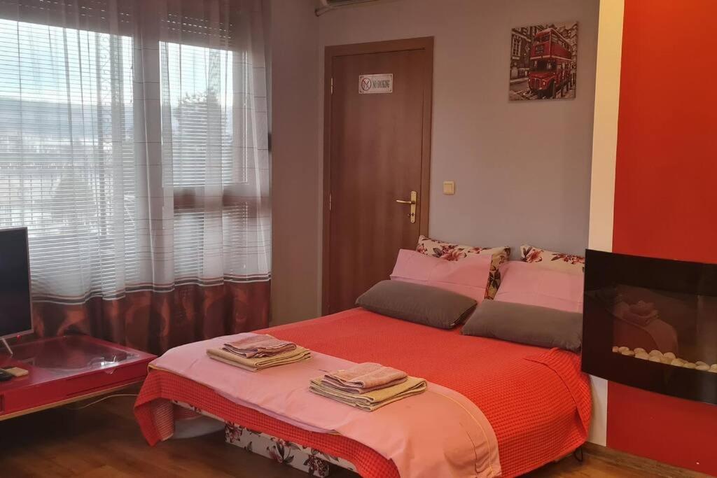 Unique Studio- Great Balcony And View! Parking Possibility! Veliko Tárnovo Exterior foto